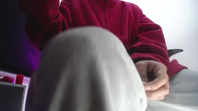 Snapshot of zacwatson_ chatting on June 2026 11:29:02 PM zacwatson online show from June 2026 11:29:02 PM