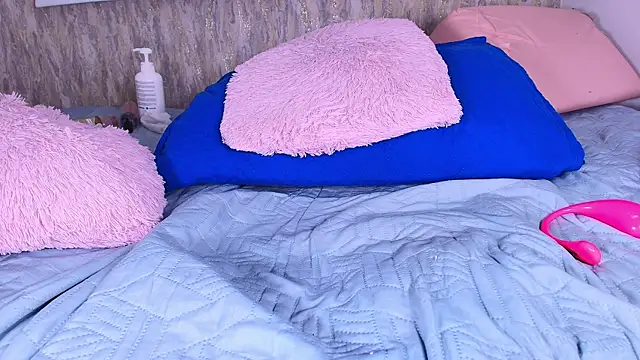 Snapshot of violett_lo chatting on March 2025 09:13:01 AM violett lo online show from March 2025 09:13:01 AM