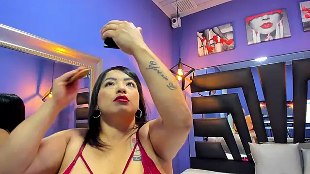Romina017 online show from October 2025 12:14:01 AM