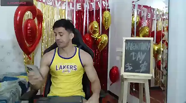 JoseRumbero26 online show from February 2025 12:27:01 PM