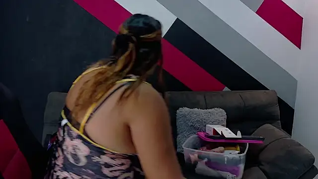 I am yours- online show from November 2025 11:45:01 AM