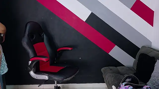 I am yours- online show from December 2025 12:57:02 PM