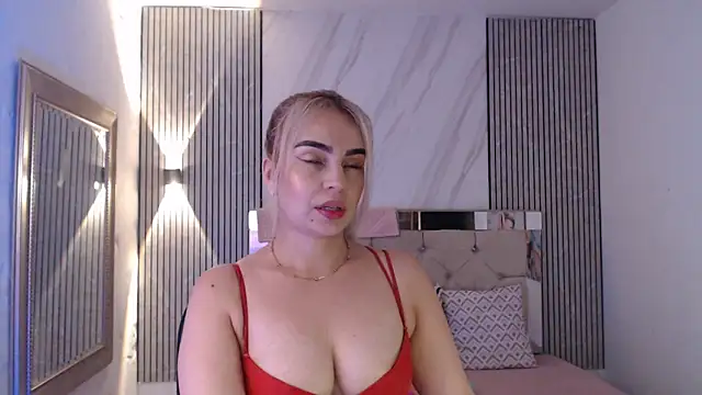 ashley  tylor online show from April 2026 03:00:01 AM