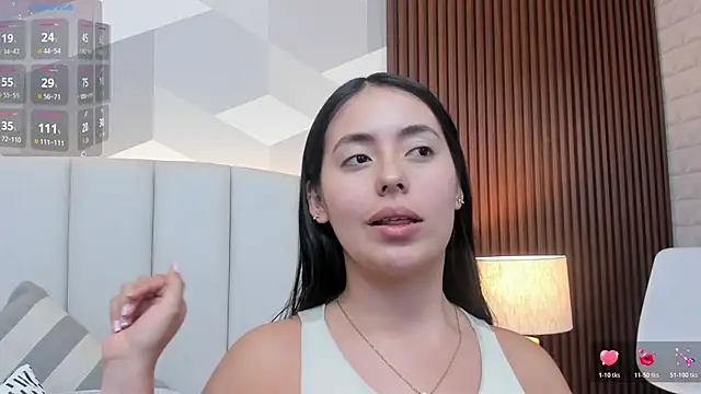 Julietasantos   online show from June 2026 07:14:01 PM