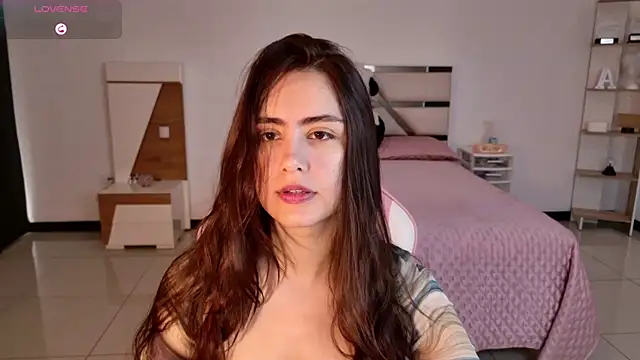 Snapshot of AllisonPalmer chatting on October 2025 12:44:02 PM AllisonPalmer online show from October 2025 12:44:02 PM