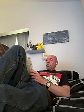 El Gizmo online show from March 2026 07:20:02 PM