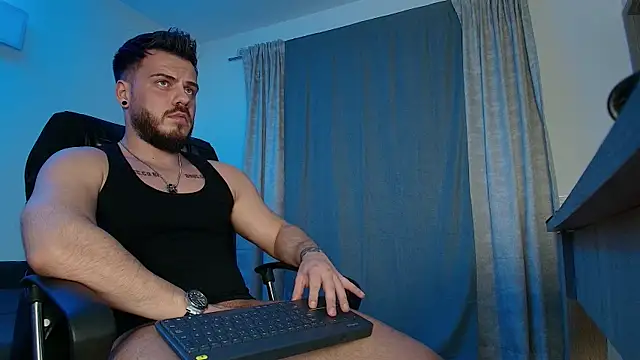 juliusmasters online show from December 2024 02:10:02 AM