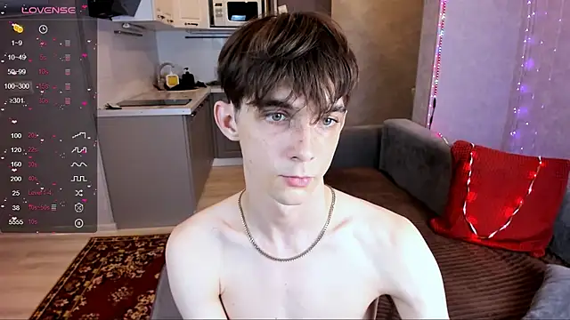 Snapshot of Aaron_Boom chatting on July 2026 05:26:02 PM Aaron Boom online show from July 2026 05:26:02 PM