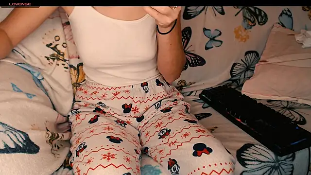 Snapshot of Perversdemlni chatting on November 2025 11:31:02 AM Perversdemlni online show from November 2025 11:31:02 AM