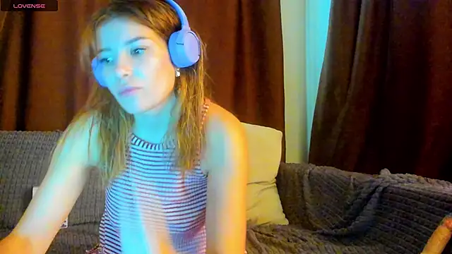 Leila purr18 online show from October 2025 10:55:01 AM