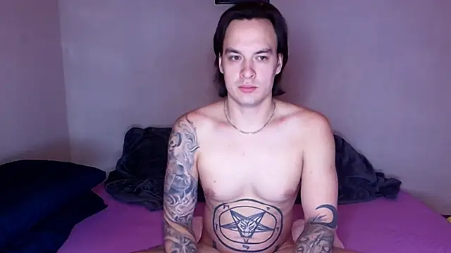 Snapshot of baphomet_from_ice chatting on November 2025 09:26:02 PM baphomet from ice online show from November 2025 09:26:02 PM