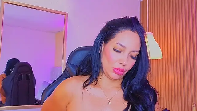 Dakota diaz  online show from April 2026 07:26:01 PM