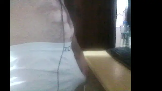 Snapshot of MORENOGOSTOSO12345 chatting on April 2026 05:57:01 PM MORENOGOSTOSO12345 online show from April 2026 05:57:01 PM