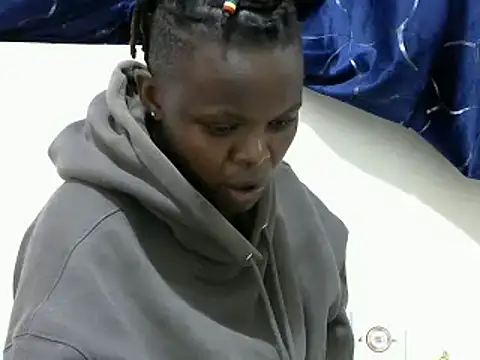 ebonyquinter online show from February 2026 07:03:02 PM