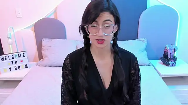 SophieGomez22 online show from February 2025 05:31:01 PM