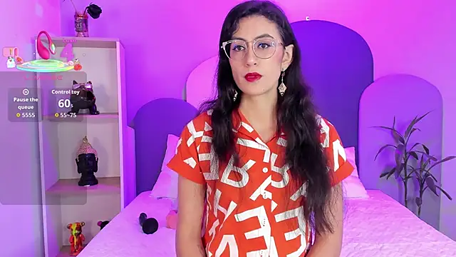 SophieGomez22 online show from October 2025 11:30:01 AM