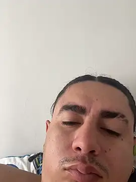 DanielGomez9 online show from March 2026 01:33:01 PM