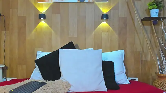 marianaa90 online show from March 2026 02:12:02 PM