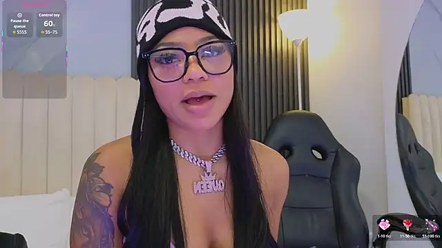 Madiee Rhea online show from April 2026 08:31:02 PM