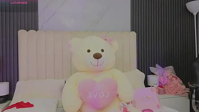 Madiee Rhea online show from June 2026 12:53:02 AM