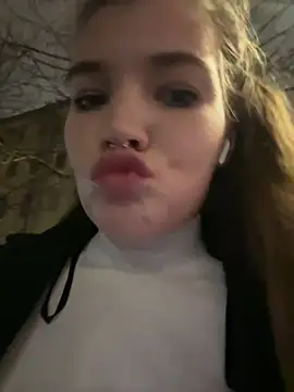 Snapshot of Holy_Tereza chatting on January 2025 03:14:02 PM Holy Tereza online show from January 2025 03:14:02 PM
