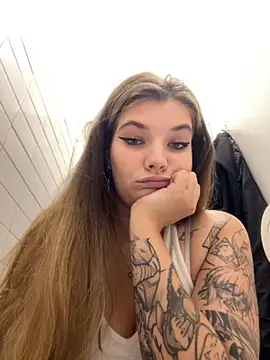 Snapshot of Holy_Tereza chatting on October 2025 03:32:02 PM Holy Tereza online show from October 2025 03:32:02 PM