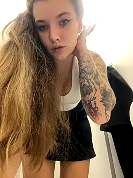 Snapshot of Holy_Tereza chatting on October 2025 03:33:02 PM Holy Tereza online show from October 2025 03:33:02 PM