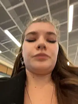 Holy Tereza online show from April 2026 04:01:01 PM