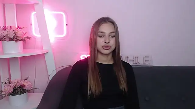 MilanaAngelAs online show from October 2025 04:42:01 AM