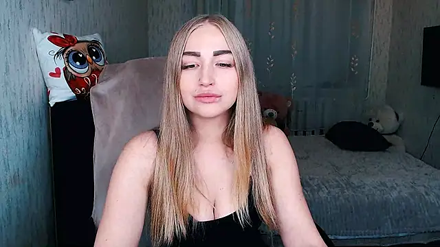  KittyBoo online show from October 2025 07:00:01 PM