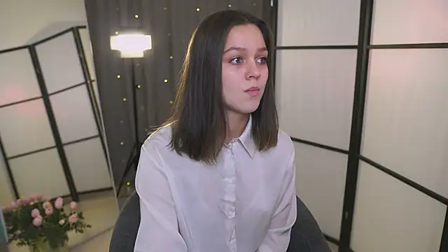 Snapshot of Addelin_Moon chatting on March 2025 03:27:02 PM Addelin Moon online show from March 2025 03:27:02 PM