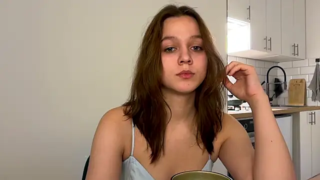 Snapshot of Addelin_Moon chatting on October 2025 03:45:01 PM Addelin Moon online show from October 2025 03:45:01 PM