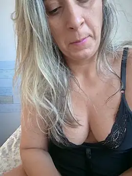 Snapshot of annamell chatting on March 2026 10:09:02 AM annamell online show from March 2026 10:09:02 AM