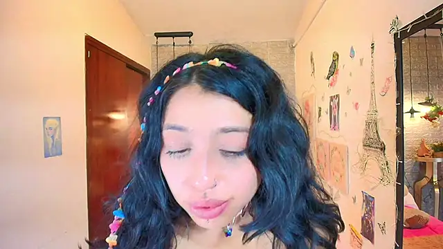 Snapshot of REDHOTTER_ chatting on January 2025 02:04:02 AM REDHOTTER online show from January 2025 02:04:02 AM