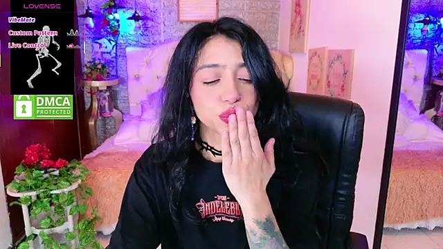 Snapshot of REDHOTTER_ chatting on September 2025 07:50:02 PM REDHOTTER online show from September 2025 07:50:02 PM