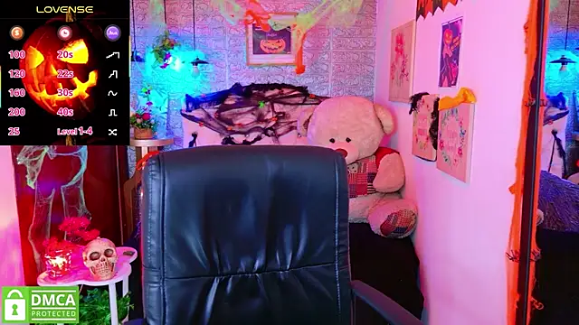 Snapshot of REDHOTTER_ chatting on October 2025 08:09:02 PM REDHOTTER online show from October 2025 08:09:02 PM