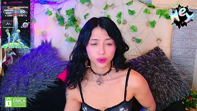 Snapshot of REDHOTTER_ chatting on November 2025 08:11:01 PM REDHOTTER online show from November 2025 08:11:01 PM