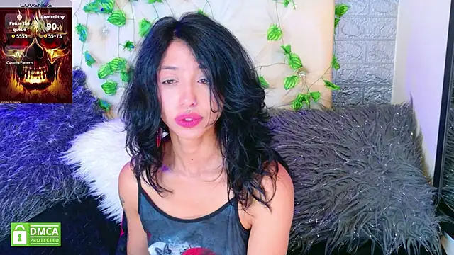 Snapshot of REDHOTTER_ chatting on December 2025 08:26:01 PM REDHOTTER online show from December 2025 08:26:01 PM