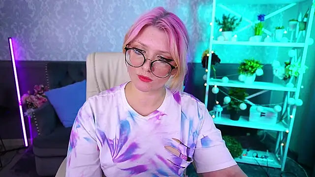 CoolTatis online show from September 2025 01:14:02 PM