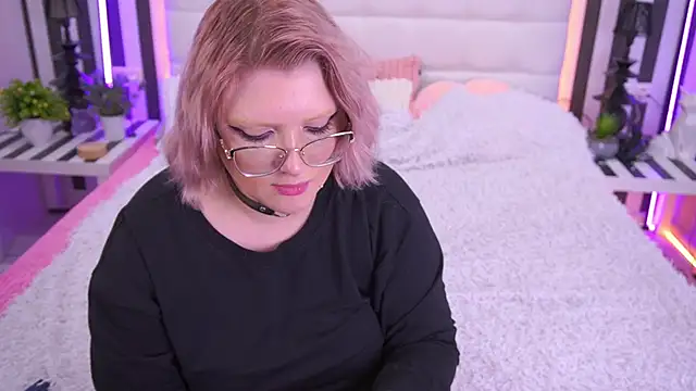 CoolTatis online show from April 2026 06:30:02 AM