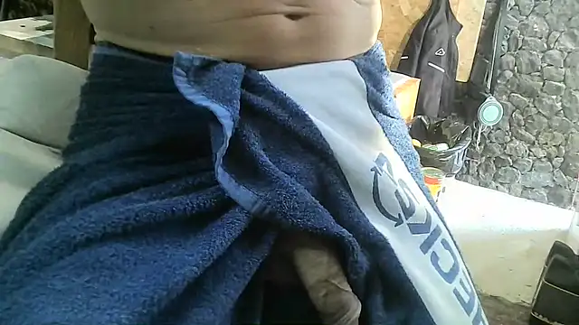ewuich1 online show from July 2026 05:01:01 PM