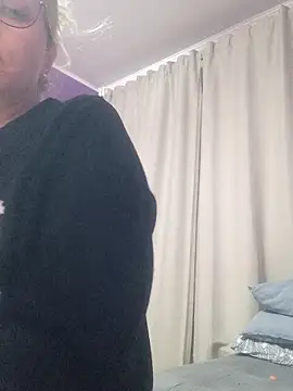 BritneyHudson online show from September 2025 02:04:02 AM