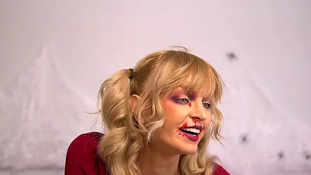 BritneyHudson online show from October 2025 04:57:02 AM