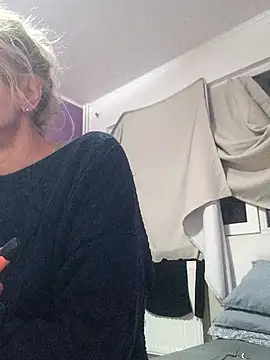 BritneyHudson online show from February 2026 02:06:02 AM