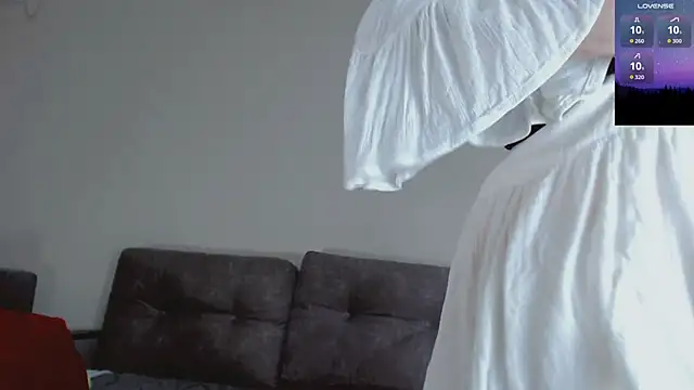 Snapshot of Amina_Barbarian chatting on November 2025 06:07:01 PM Amina Barbarian online show from November 2025 06:07:01 PM