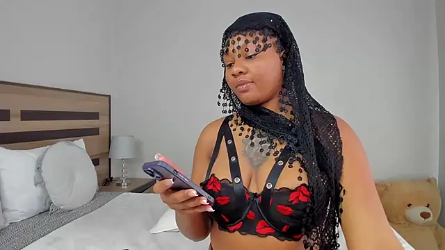 Snapshot of Renee-18 chatting on July 2026 08:54:02 AM Renee-18 online show from July 2026 08:54:02 AM