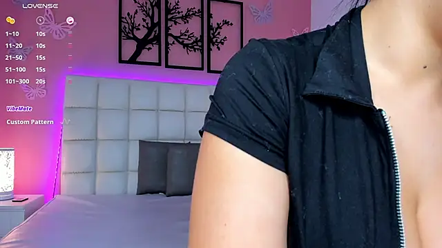 Emily roux online show from January 2025 04:01:02 AM