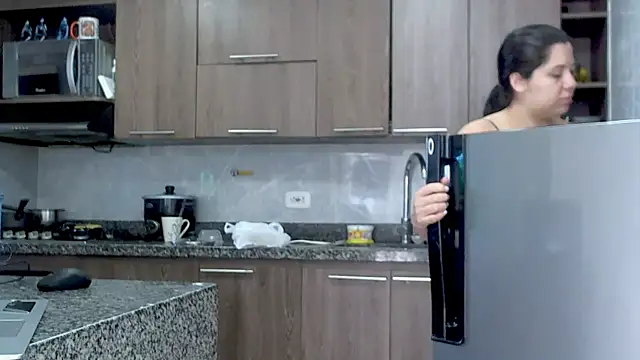 Snapshot of adan_eva960 chatting on September 2025 02:08:01 PM adan eva960 online show from September 2025 02:08:01 PM