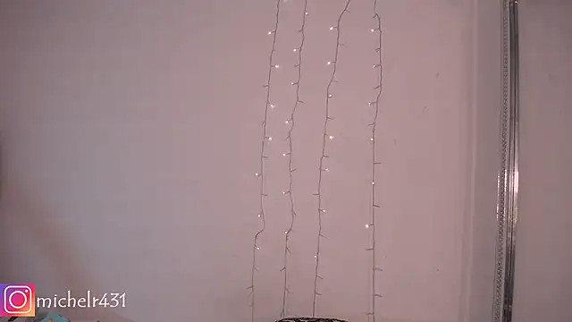 Mia  reys online show from January 2025 11:12:02 AM