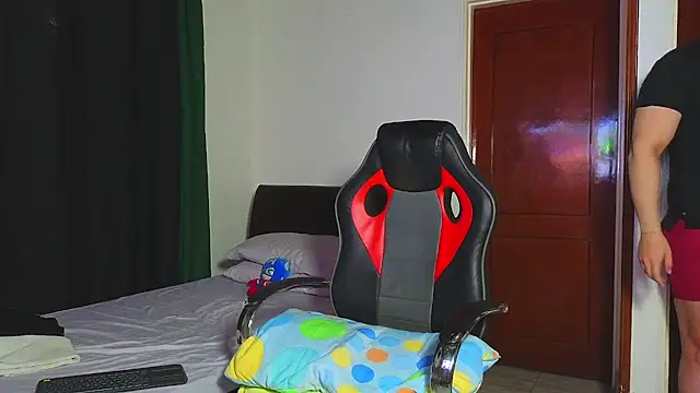 Regansmiths online show from February 2025 08:28:02 AM